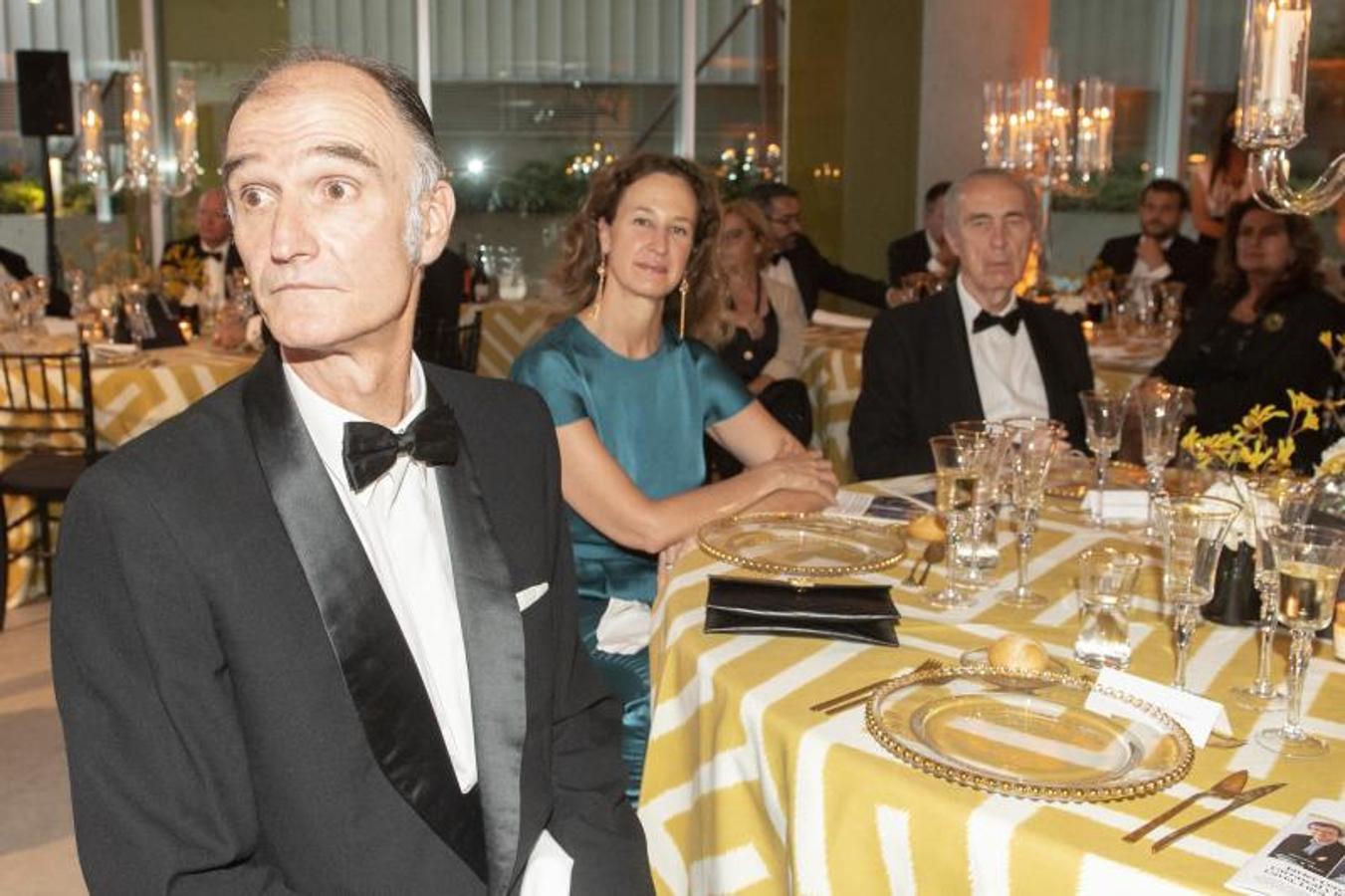 Javier Caballero, Marina Valcárcel Silvela y Luis Alberto de Cuenca. 