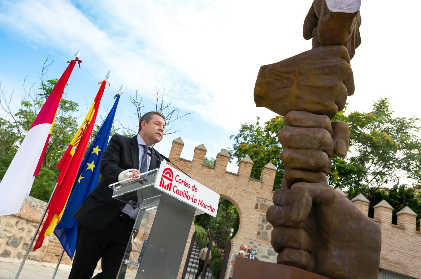 El autor del monumento a las víctimas del Covid: «Es mi obra más emotiva y de mayor responsabilidad»