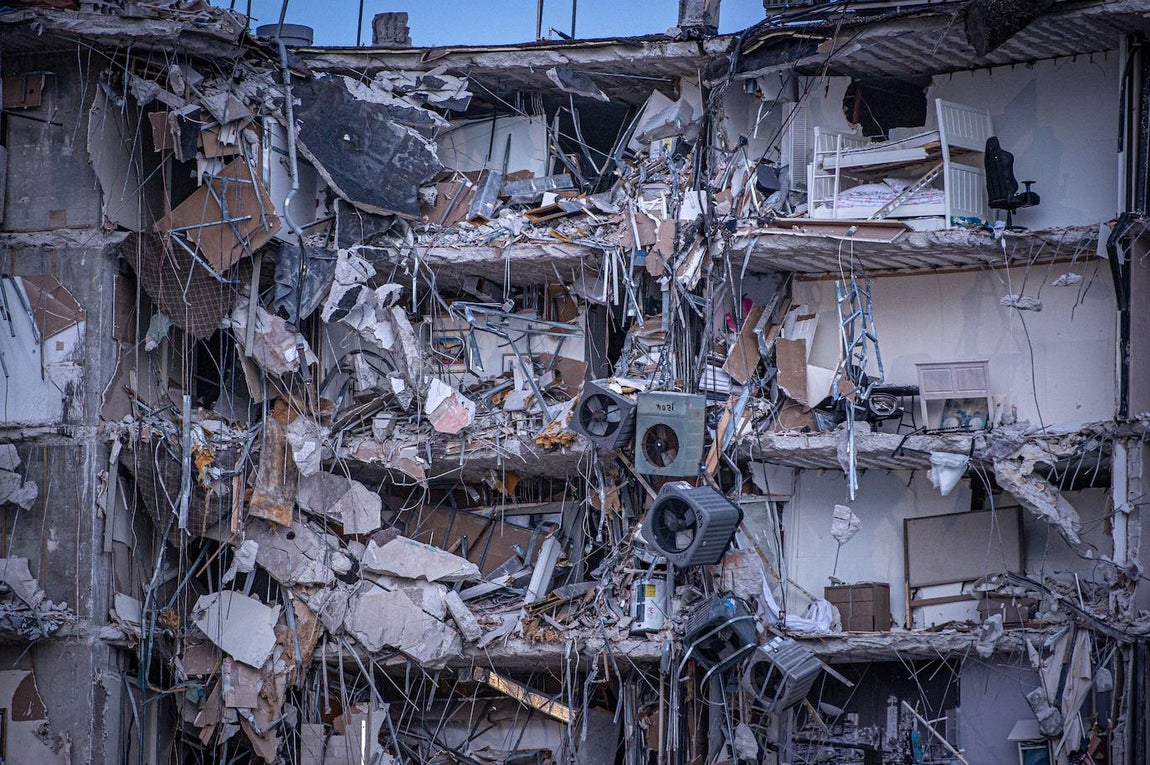 Continúa la búsqueda de 159 desaparecidos en el derrumbe de un edificio en Miami
