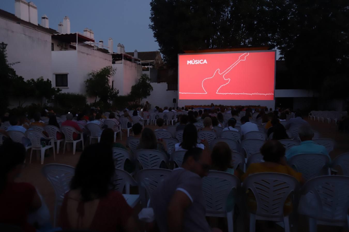 La apertura de los cines de verano de Córdoba, en imágenes