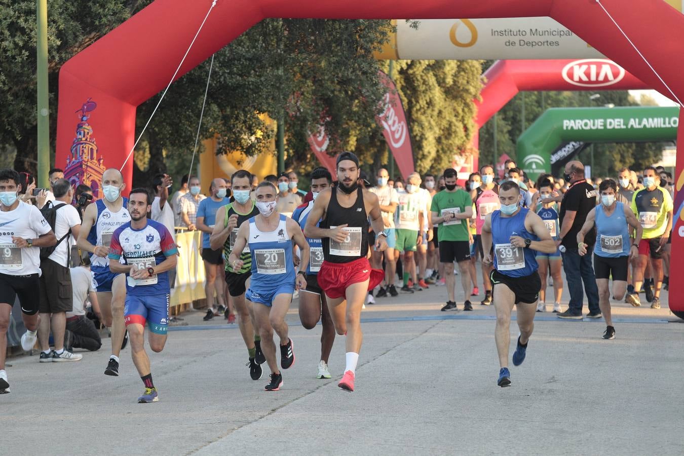 La carrera popular discurre íntegramente en el interior Parque del Alamillo.