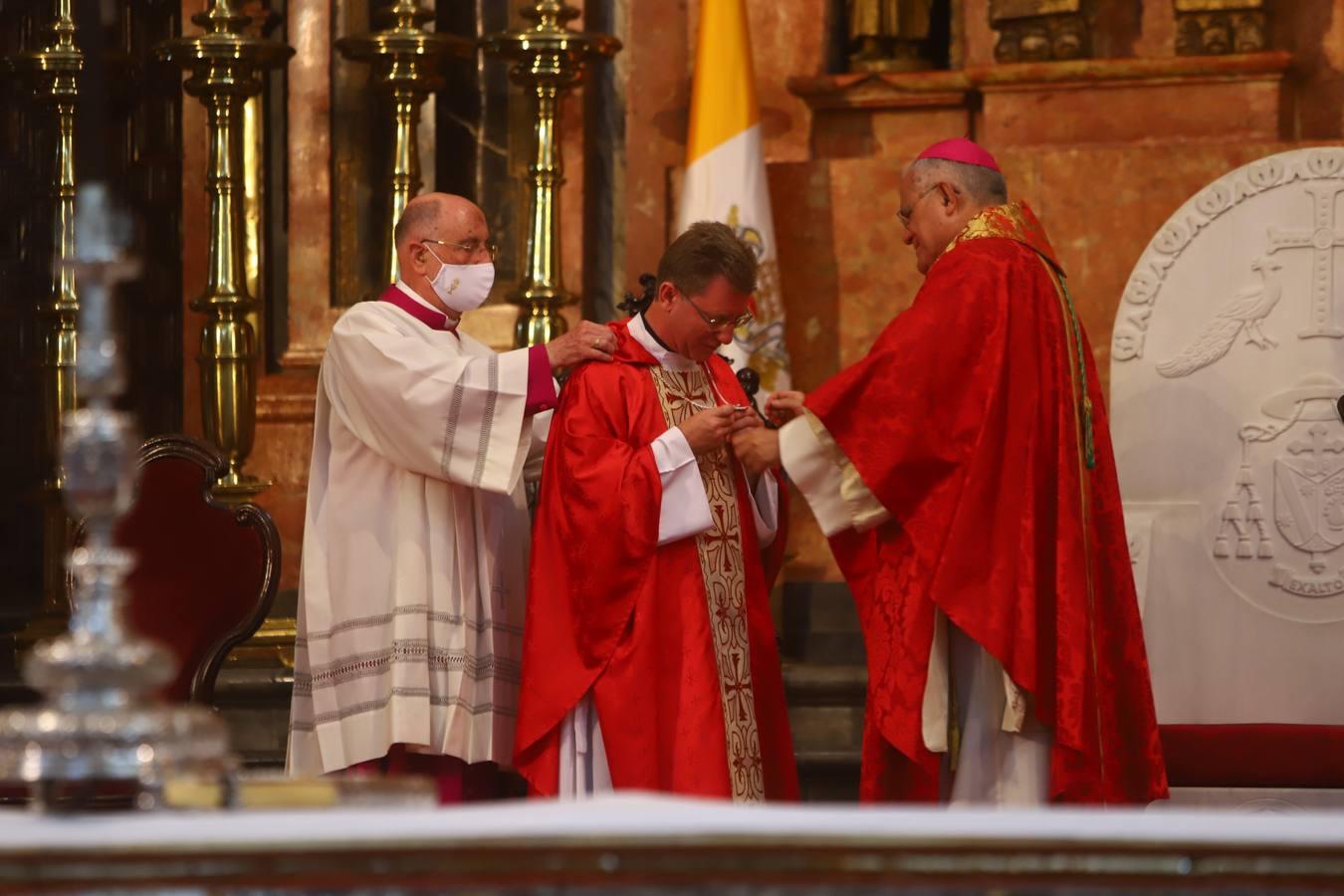 La ordenación de sacerdotes en la Catedral de Córdoba, en imágenes