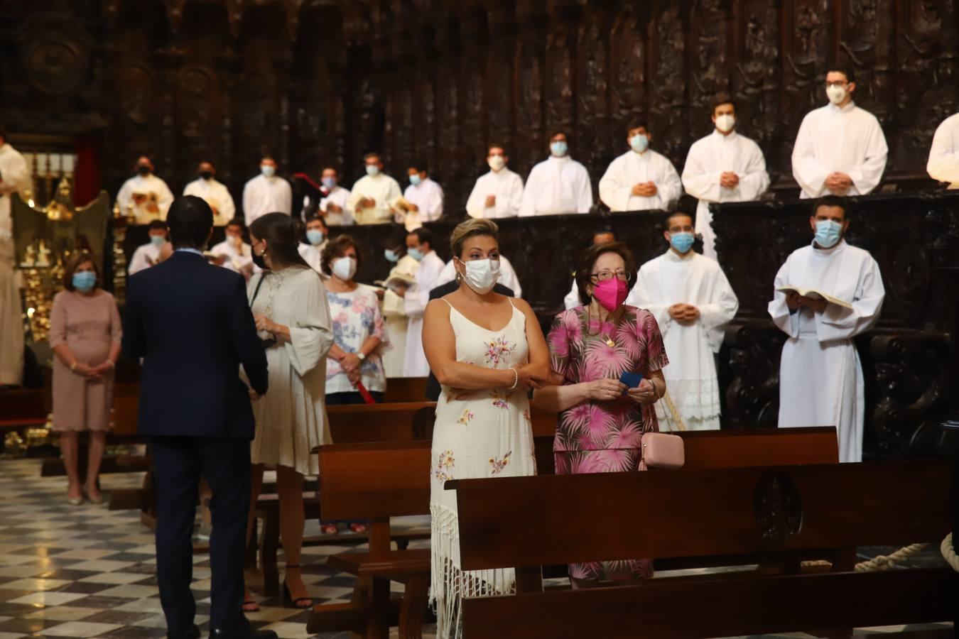 La ordenación de sacerdotes en la Catedral de Córdoba, en imágenes