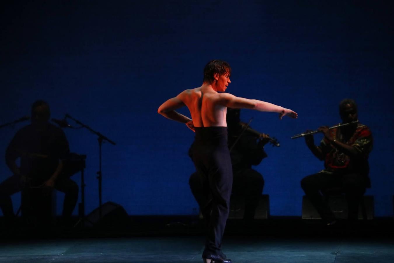 El espectáculo &#039;Negro Blanco Flamenco&#039; en el Gran Teatro de Córdoba, en imágenes