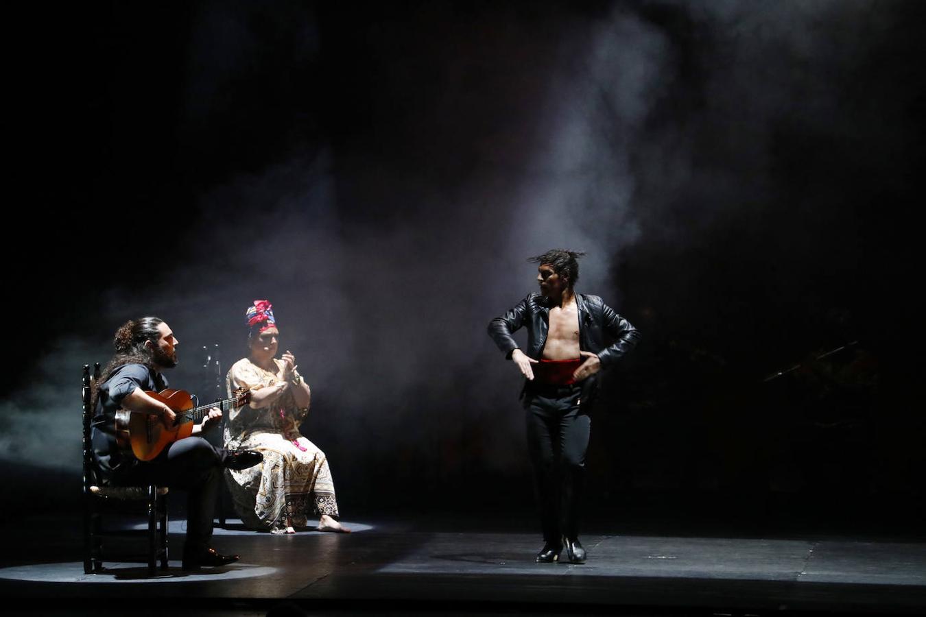 El espectáculo &#039;Negro Blanco Flamenco&#039; en el Gran Teatro de Córdoba, en imágenes