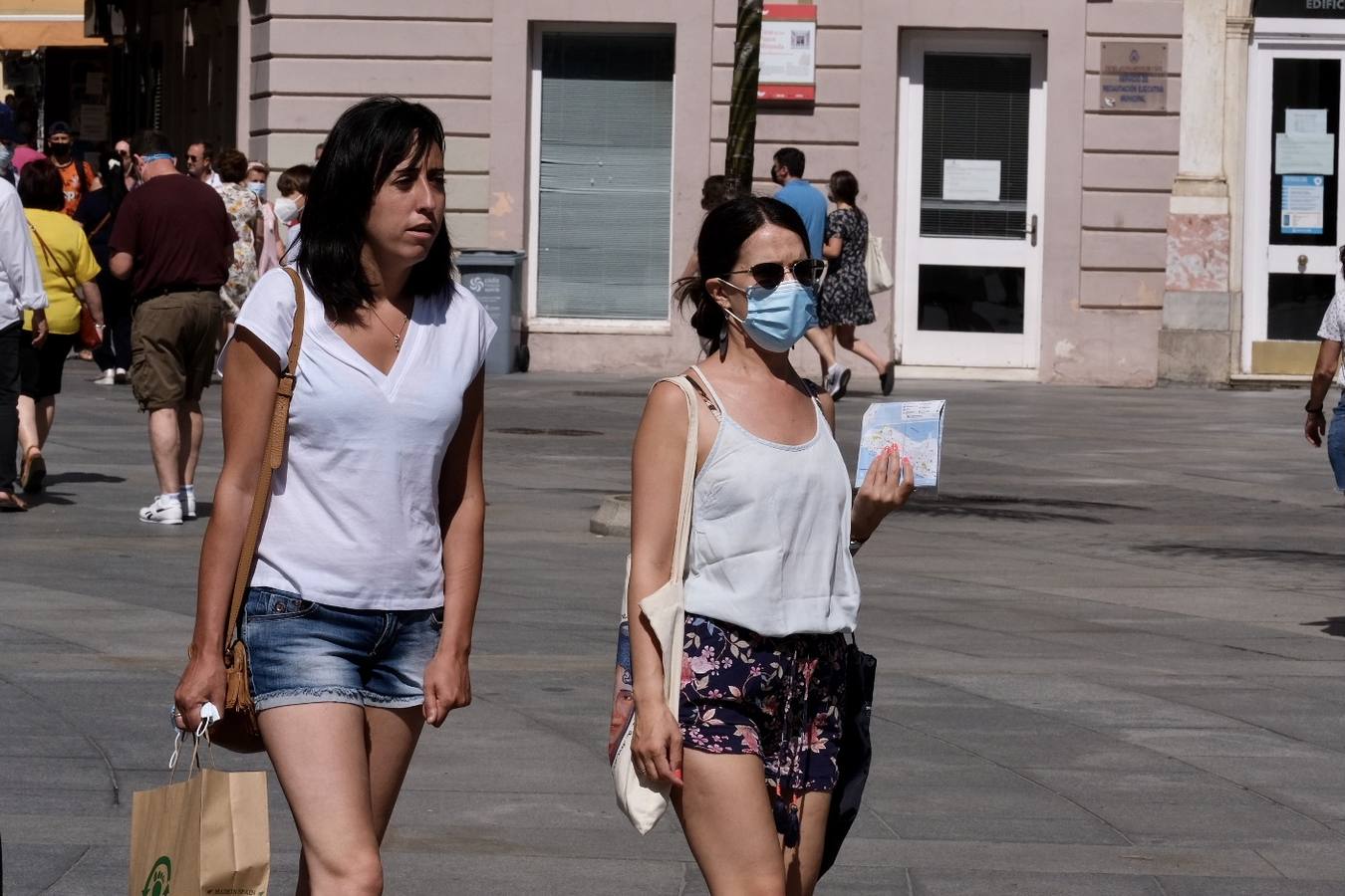 Primer día sin mascarilla en exteriores