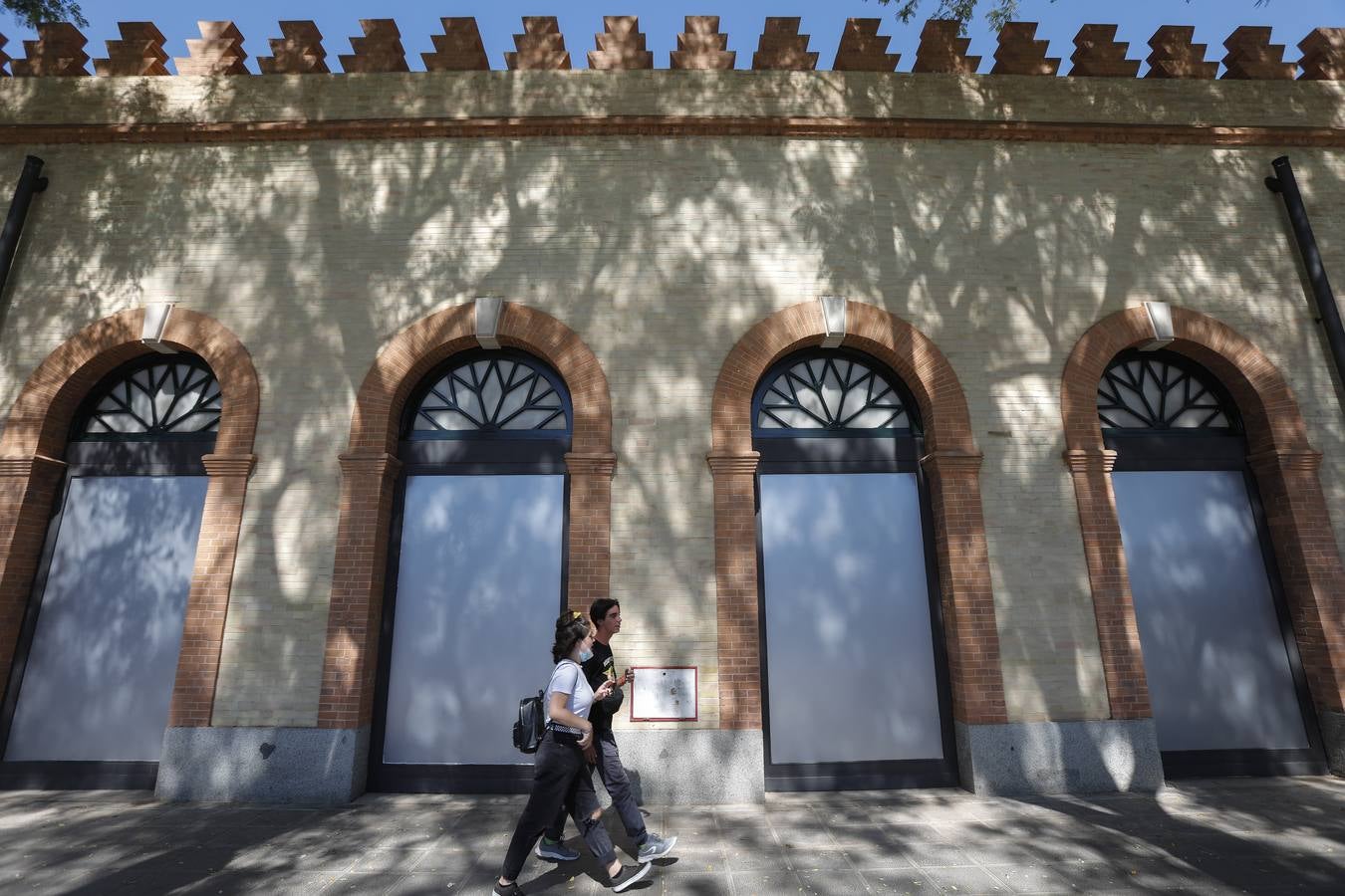 La fachada de la estación de Plaza de Armas ya luce su rehabilitación