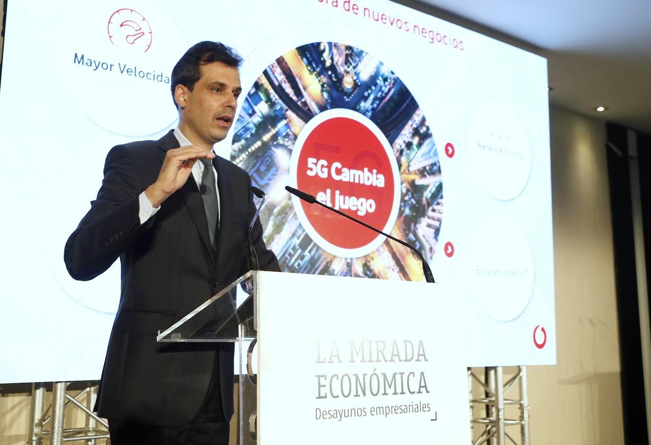 En imágenes, el director de Vodafone en Andalucía en la Mirada Económica de ABC Córdoba