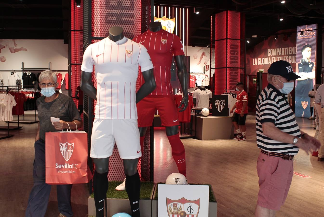 Estas son las nuevas camisetas del Sevilla FC