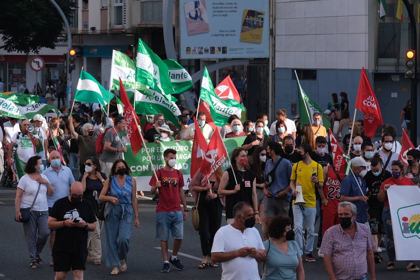 Fotos: La manifestación de Airbus recorre las calles de Cádiz