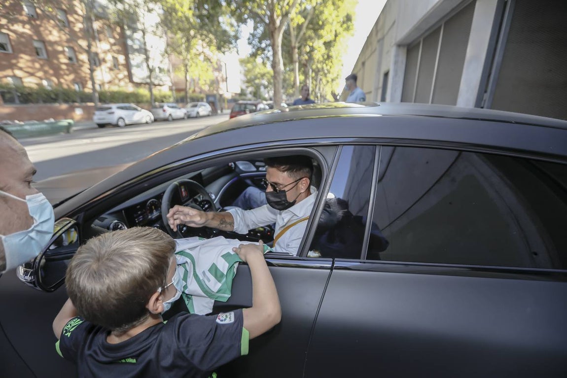 Jugadores a la salida tras haberse realizados los PCR