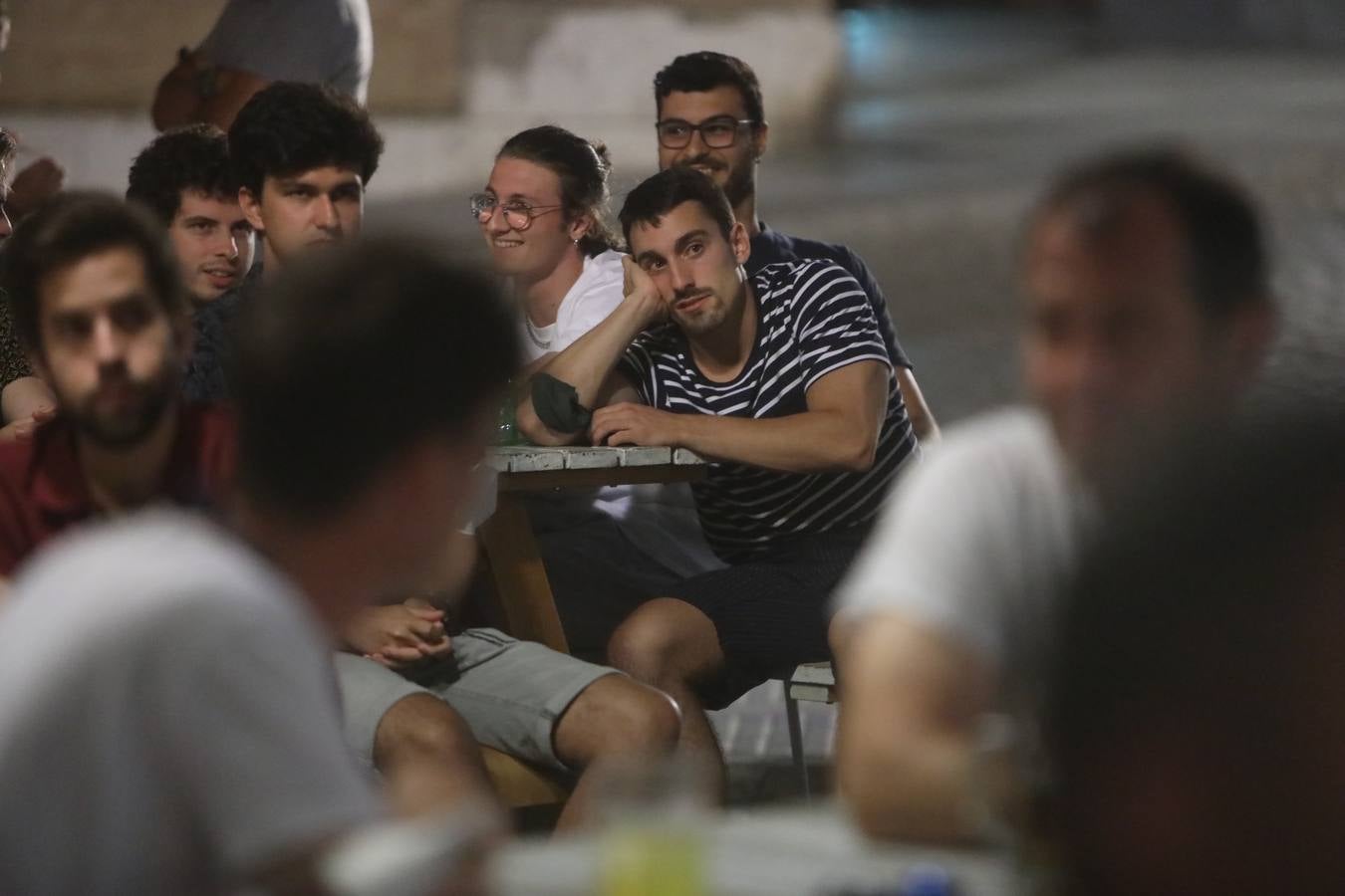 FOTOS: Ilusión y lágrimas en Cádiz con el partido de la Selección ante Italia en la Eurocopa