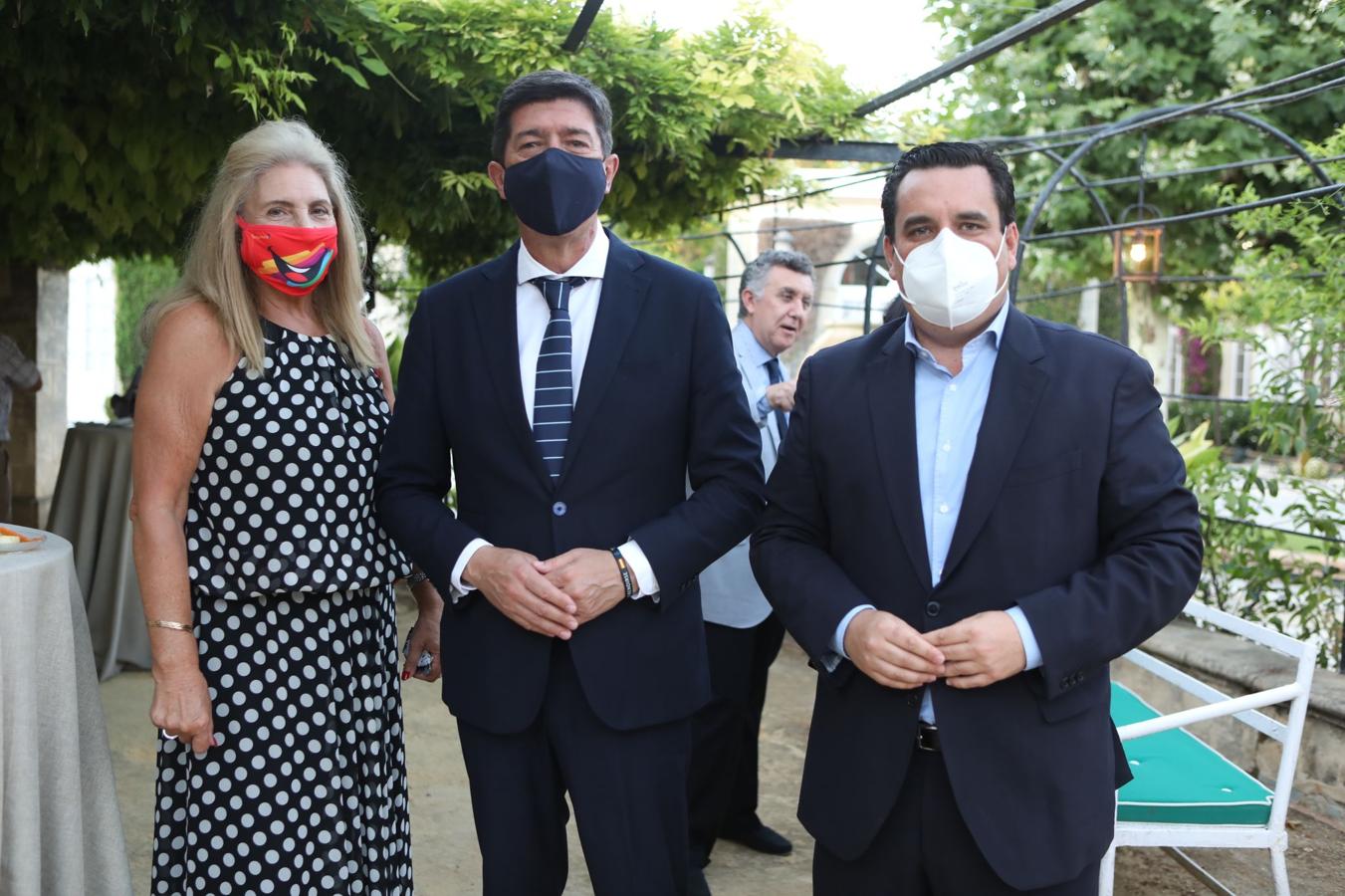 Josefa Díaz, Juan Marín y Curro Martínez. 