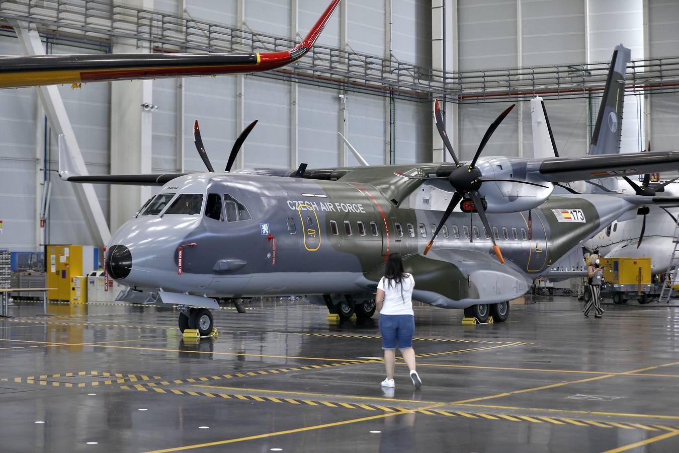 En imágenes, Airbus entrega su avión 200 del modelo C295