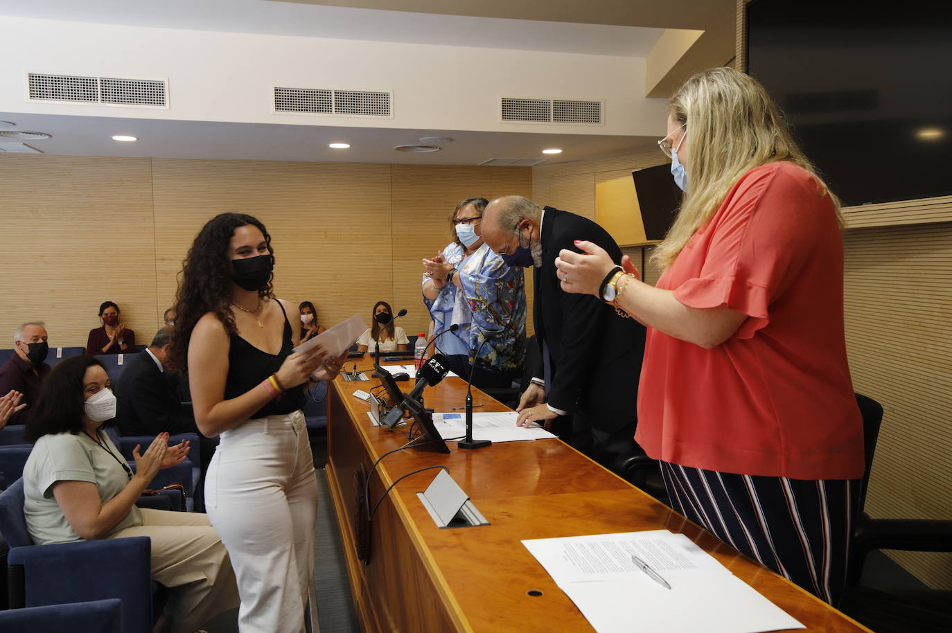 En imágenes, la entrega de diplomas de la jusitica gratuita en Córdoba