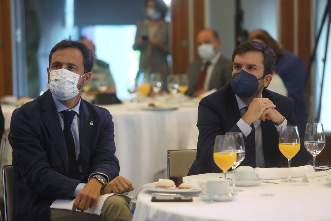 Fotos: Ambiente en la Mirada Económica de La Voz y ABC