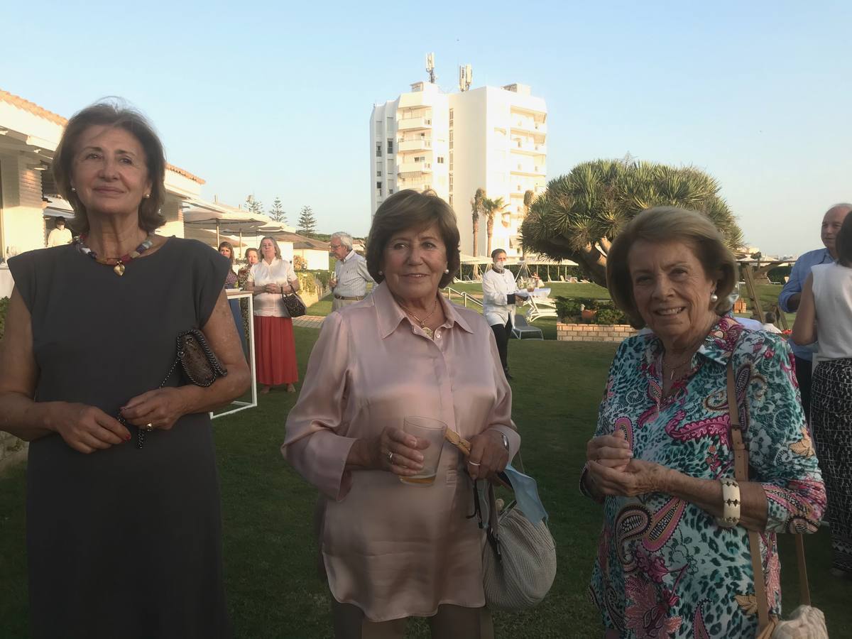 Emi Fernández, María José Caro y Pilar Crespi. 