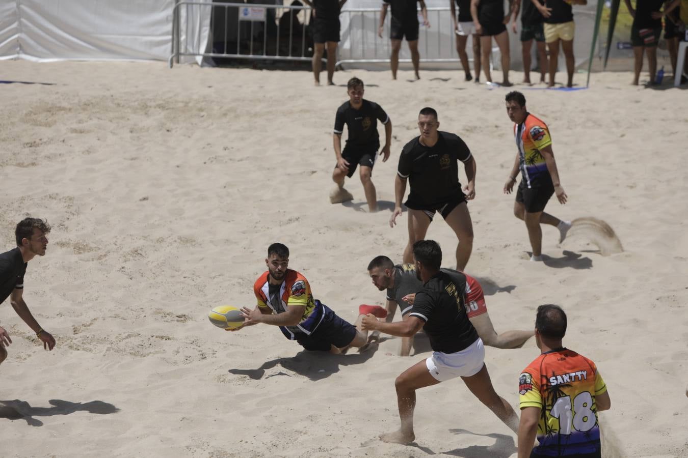 Rugby playa en la Victoria