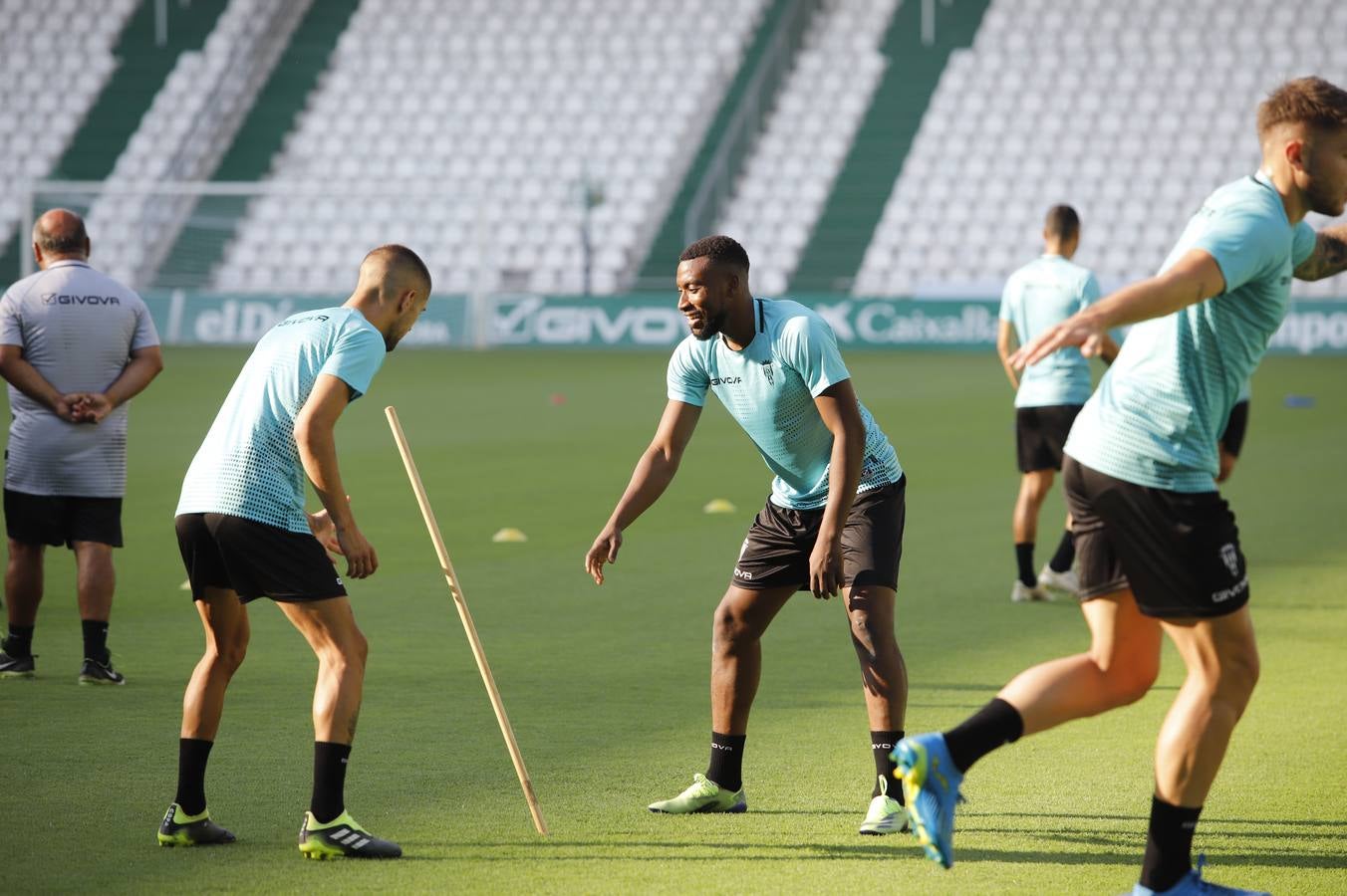 El primer entrenamiento del Córdoba CF, en imágenes