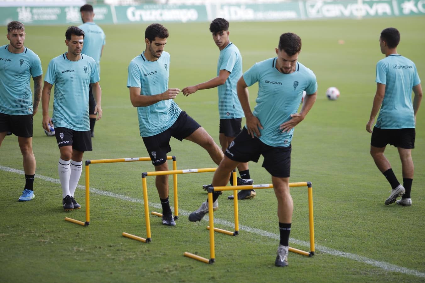 El primer entrenamiento del Córdoba CF, en imágenes