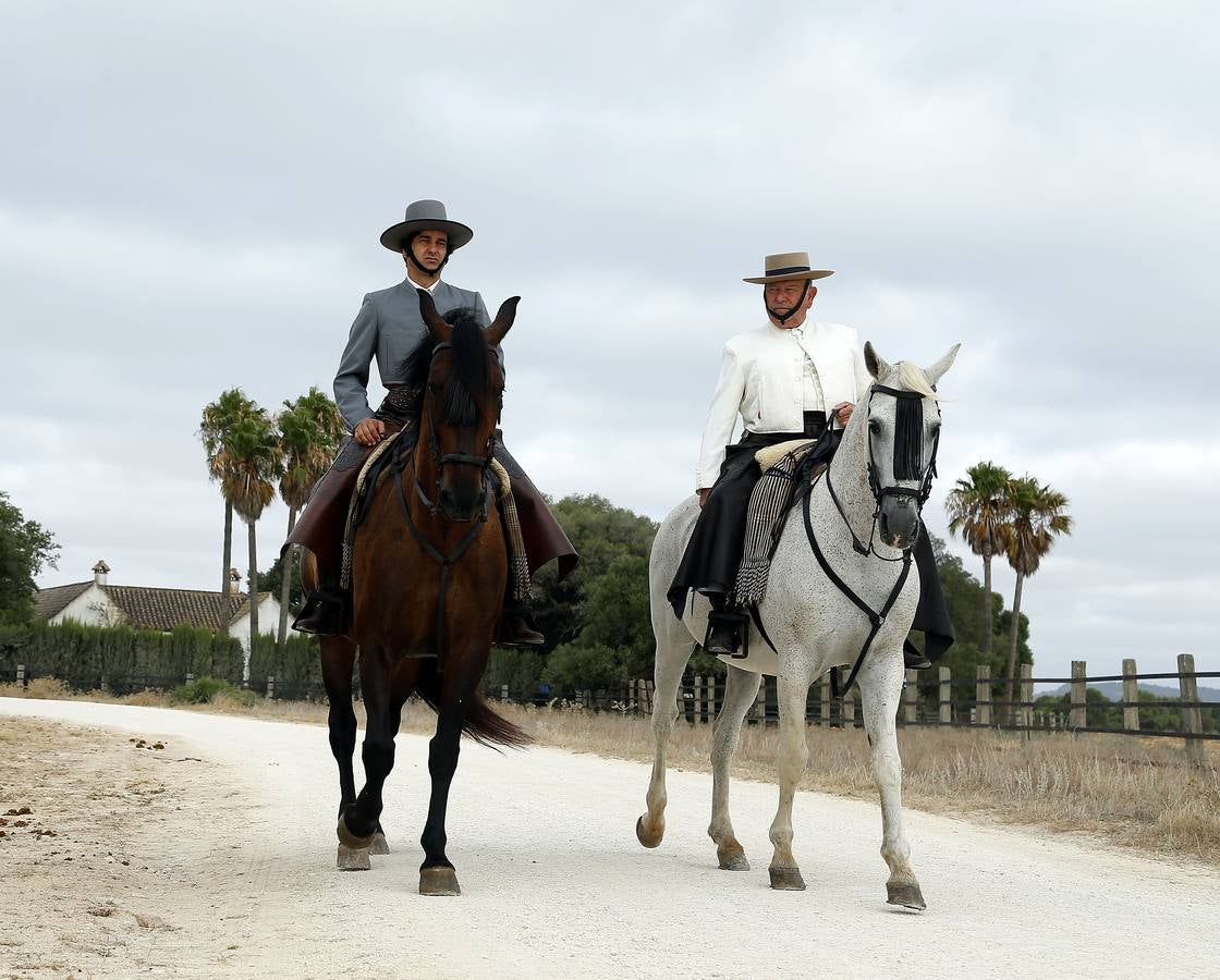 En imágenes: encuentro entre Morante y Domecq para ver los toros de Torrestrella en el campo