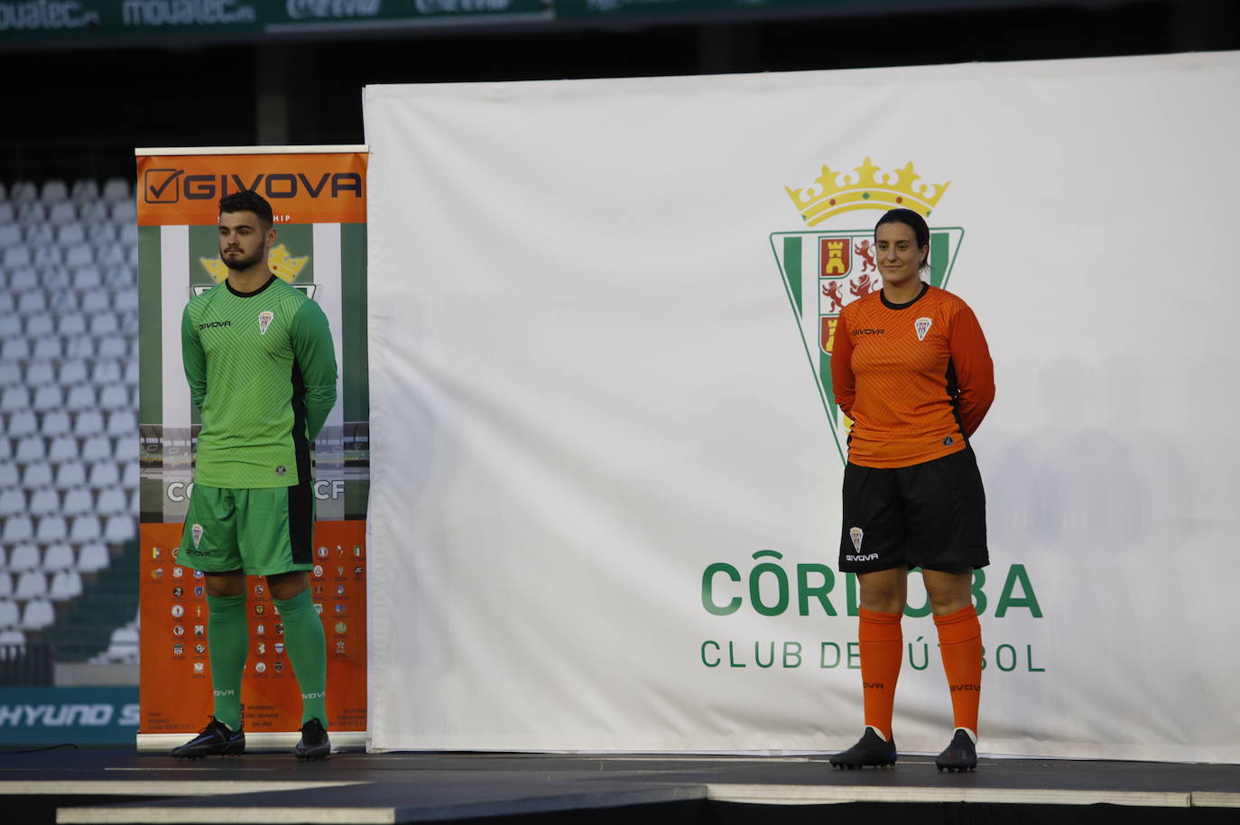 La presentación de las camisetas del Córdoba CF para la temporada 2021-2022, en imágenes