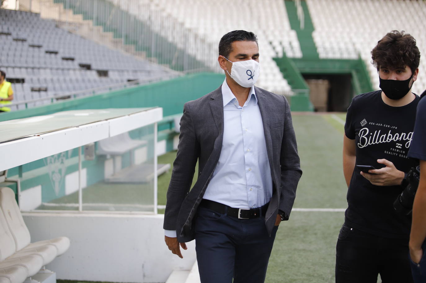 La presentación de las camisetas del Córdoba CF para la temporada 2021-2022, en imágenes