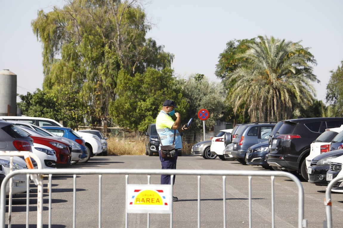 Las obras del aparcamiento del Hospital Reina Sofía de Córdoba, en imágenes