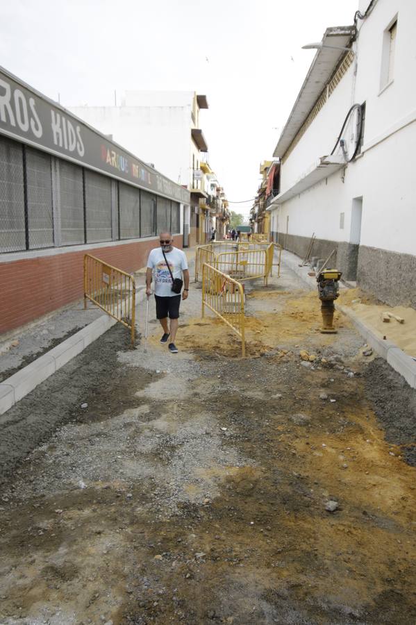 El alcalde de Sevilla visita las obras de Torreblanca