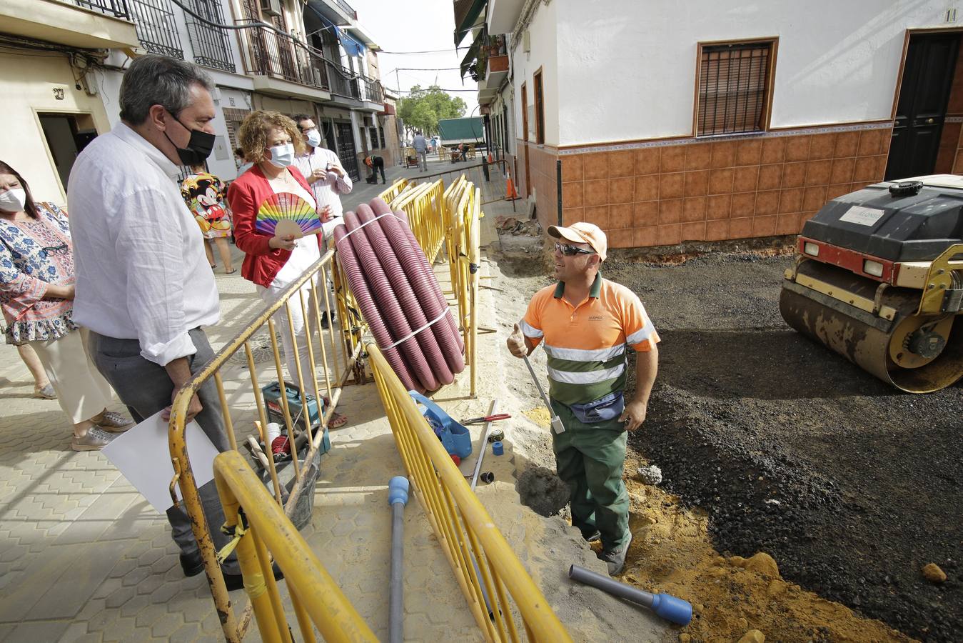 El alcalde de Sevilla visita las obras de Torreblanca