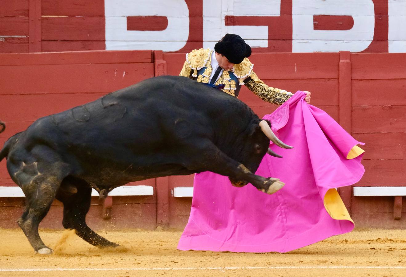 Triunfo y puerta grande para Juan Ortega en Jerez