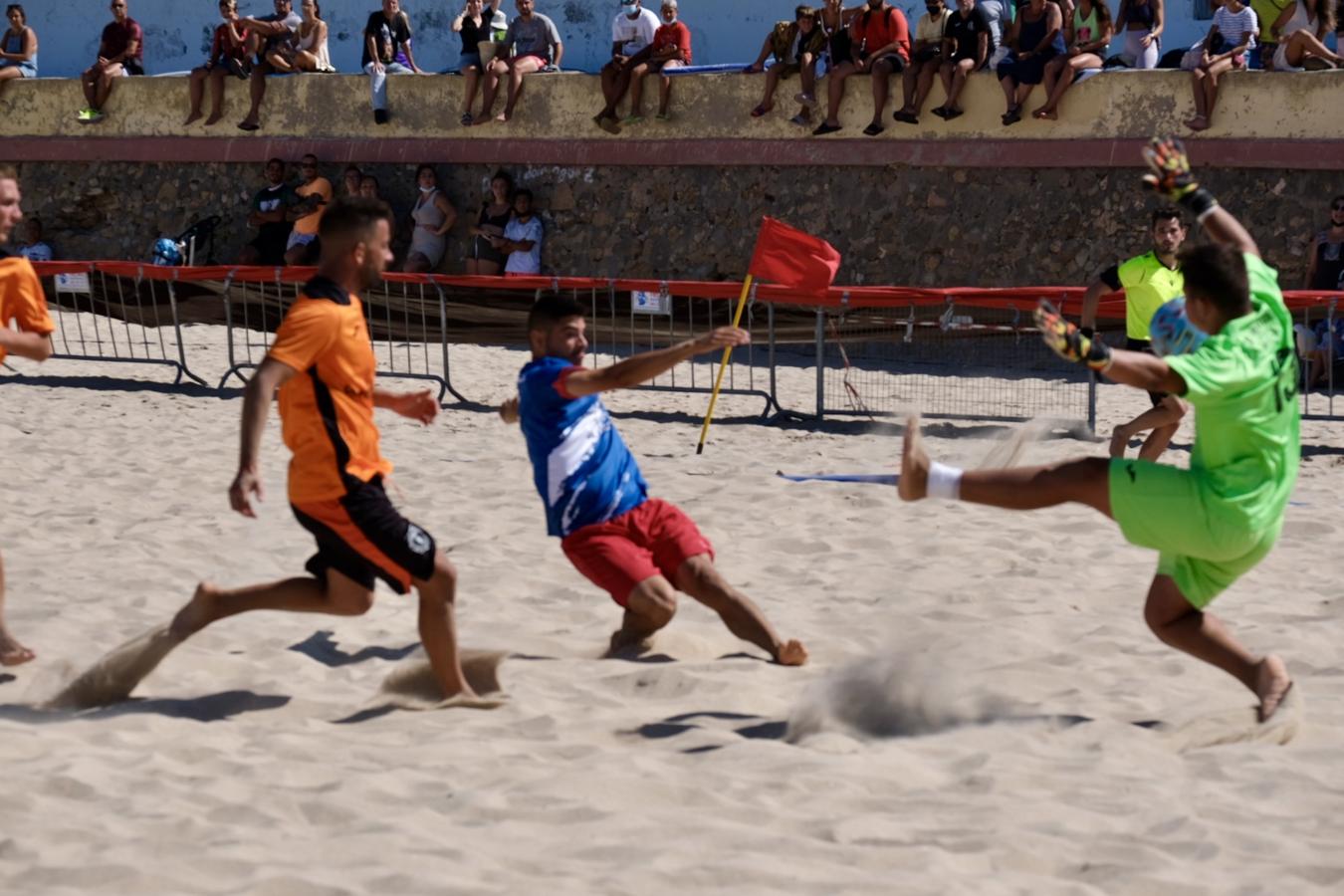 FOTOS: Cádiz se vuelca con el fútbol-playa