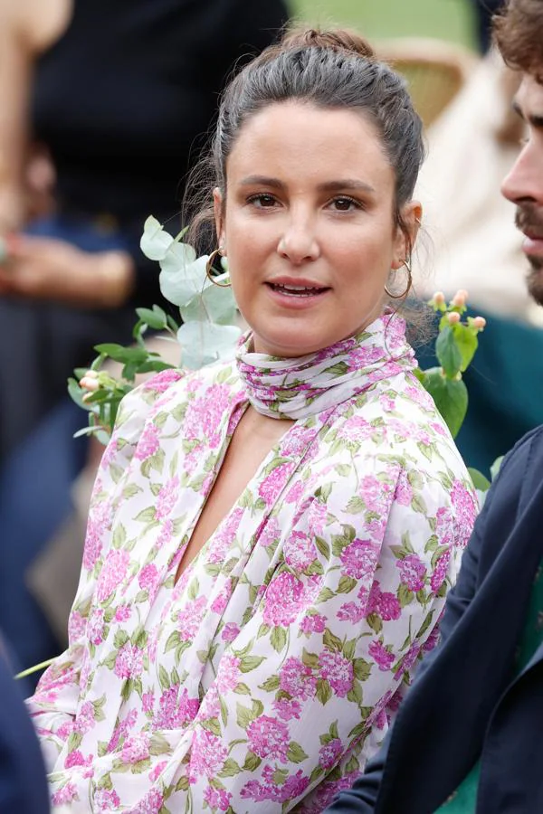 Marta Pombo con vestido con estampado floral de Matelier Design.