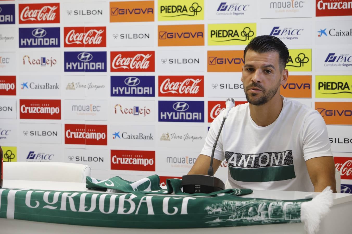 La presentación de Luismi Redondo y José Ruiz, en imágenes