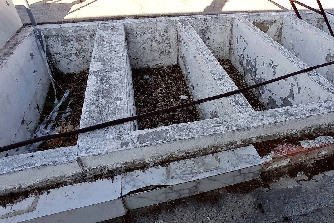 FOTOS: Lamentable estado del Cementerio de El Puerto