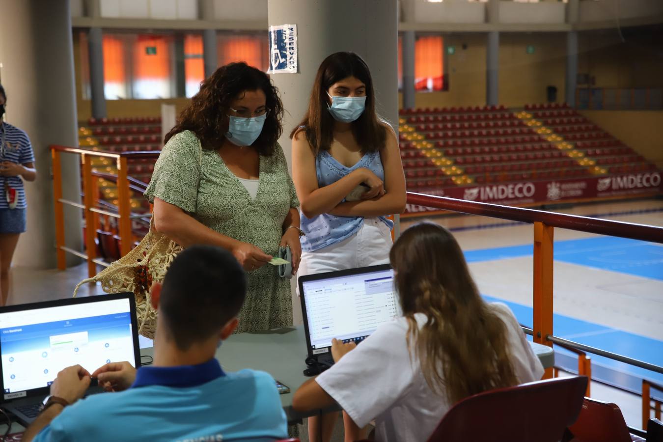 Vacunación Covid | Los jóvenes de 16 a 19 años de Córdoba respiran aliviados tras la primera dosis