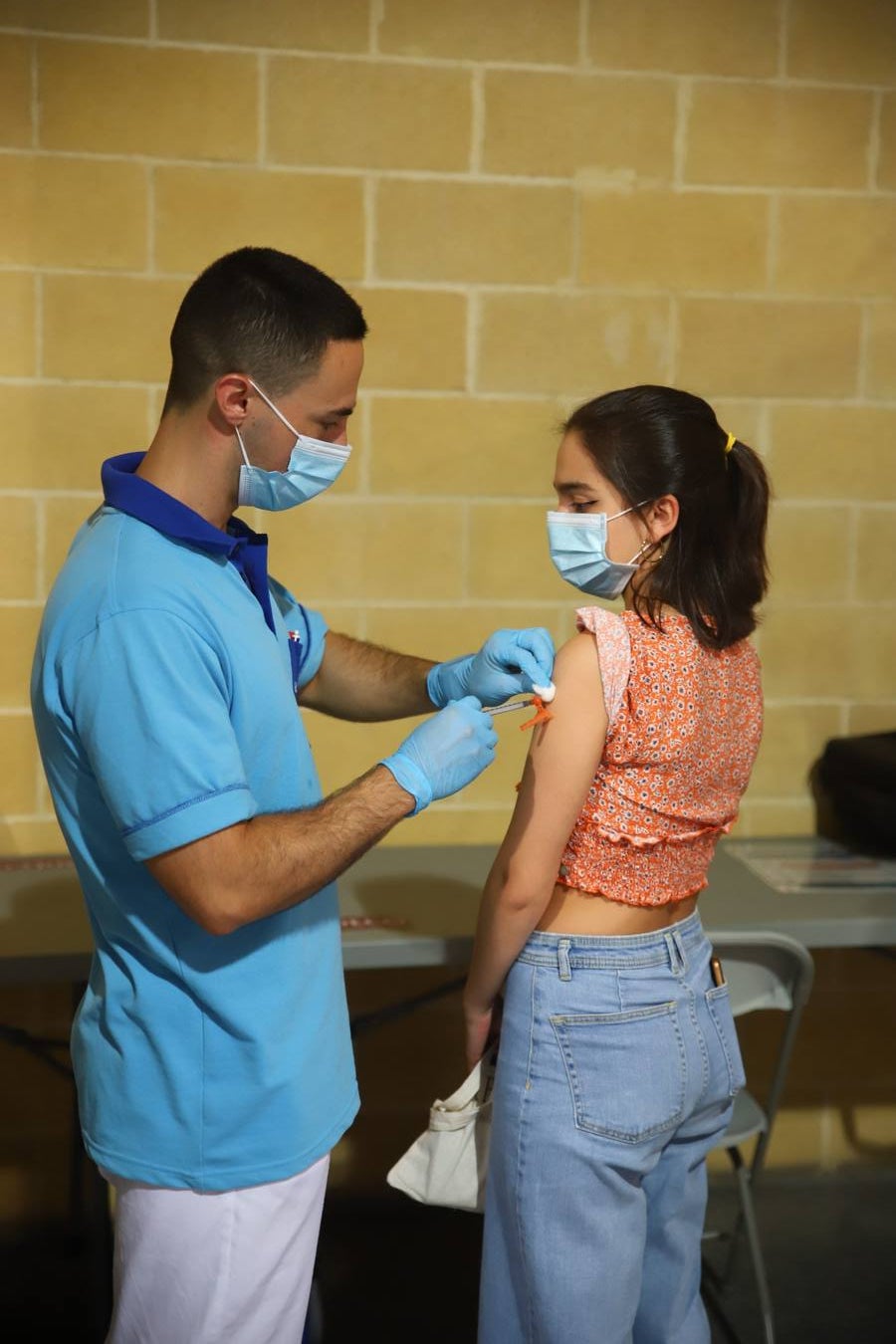 La vacunación Covid de menores en Córdoba, en imágenes