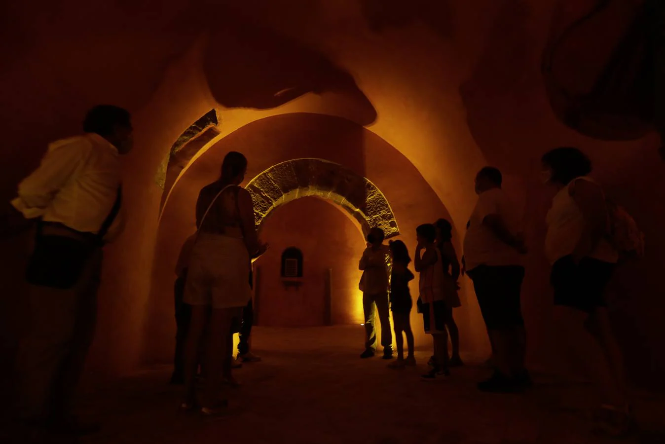 FOTOS: La Cueva del Pájaro Azul reabre sus puertas en Cádiz