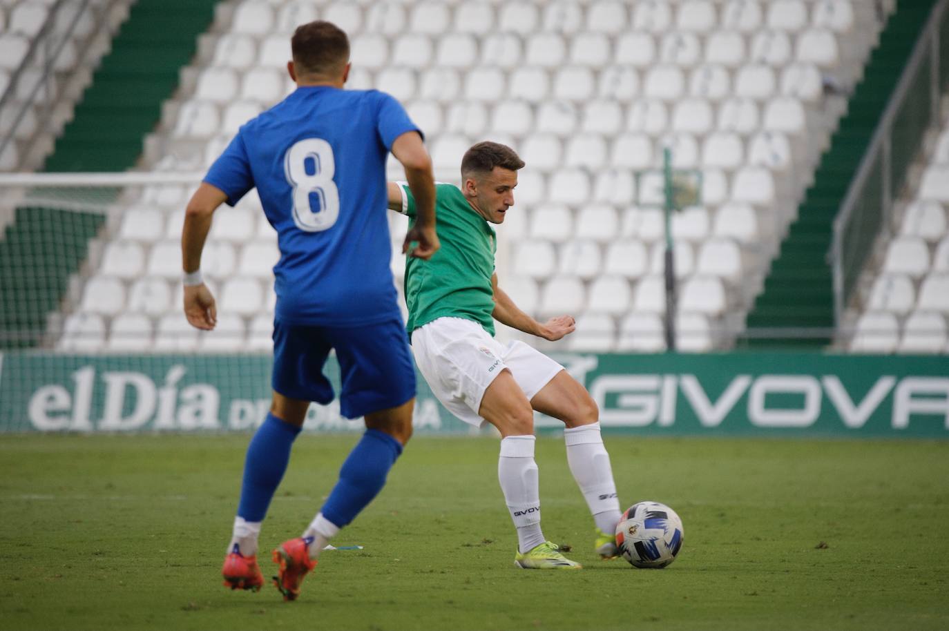 El primer partido de pretemporada del Córdoba CF ante el Linares, en imágenes