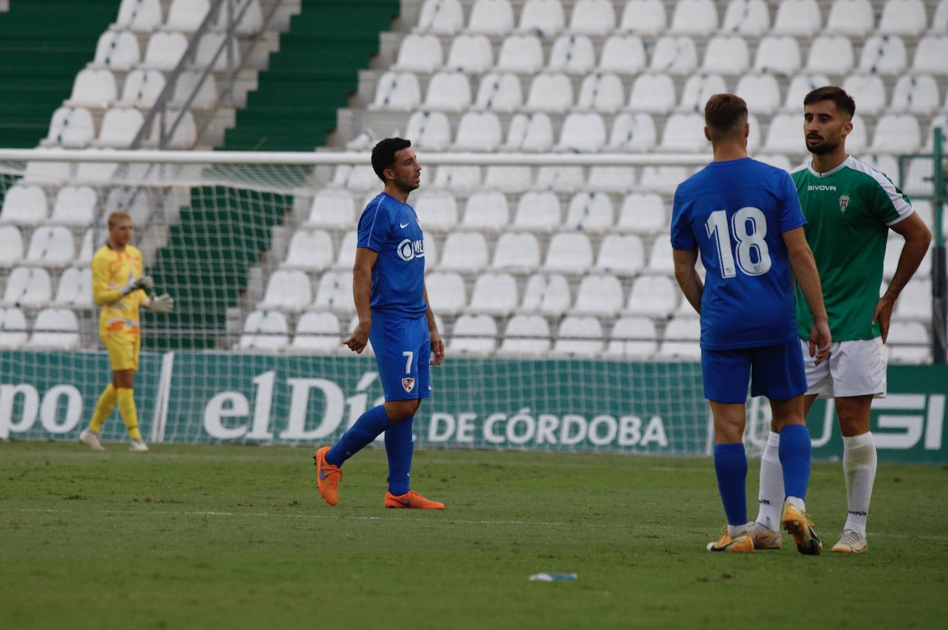 El primer partido de pretemporada del Córdoba CF ante el Linares, en imágenes