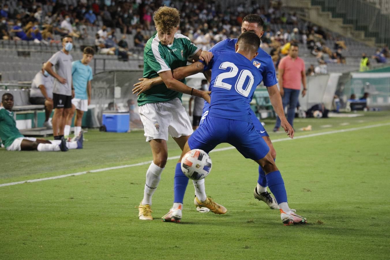 El primer partido de pretemporada del Córdoba CF ante el Linares, en imágenes