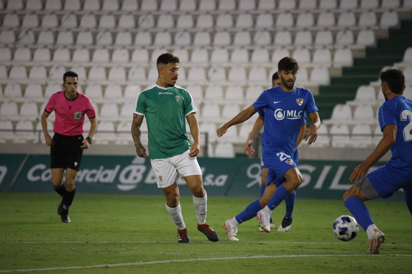 El primer partido de pretemporada del Córdoba CF ante el Linares, en imágenes