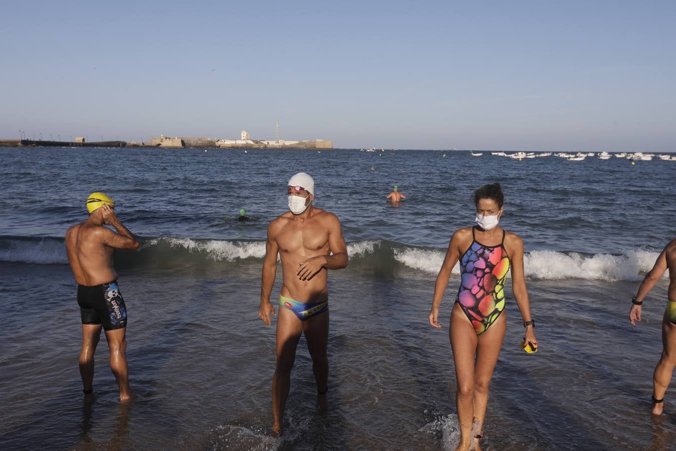 Fotos: XXXI Travesía Internacional a nado Ciudad de Cádiz