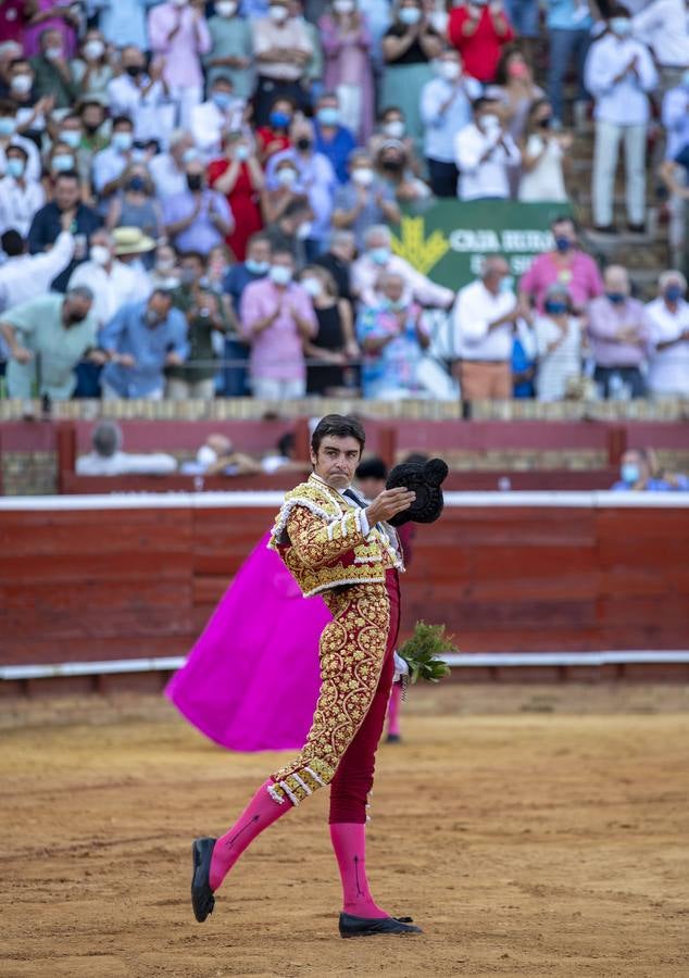 Los astados de esta última corrida llevaban el hierro y la divisa de Juan Pedro Domecq