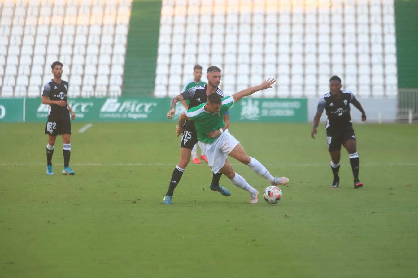 La victoria del Córdoba CF ante el Marbella, en imágenes