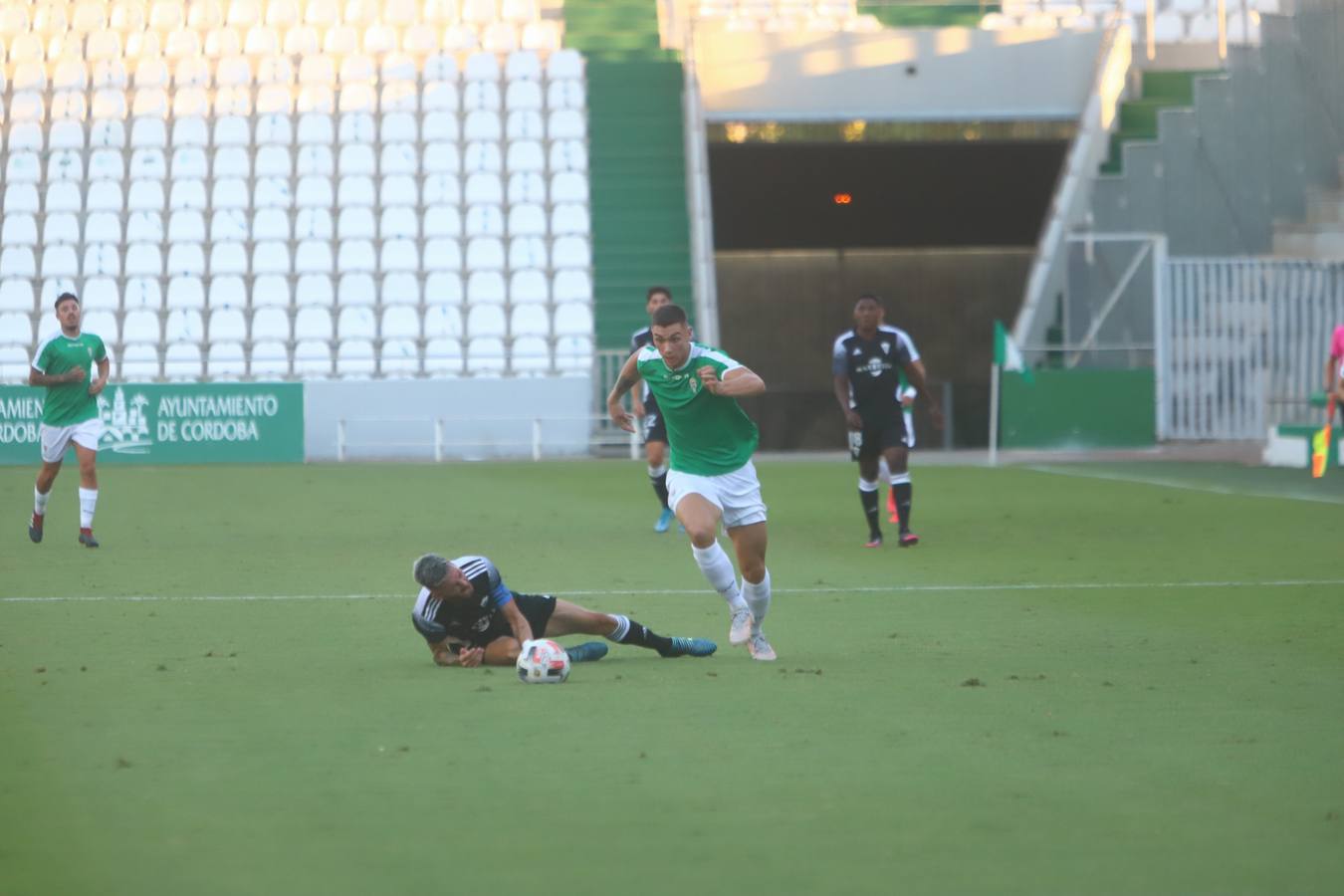 La victoria del Córdoba CF ante el Marbella, en imágenes