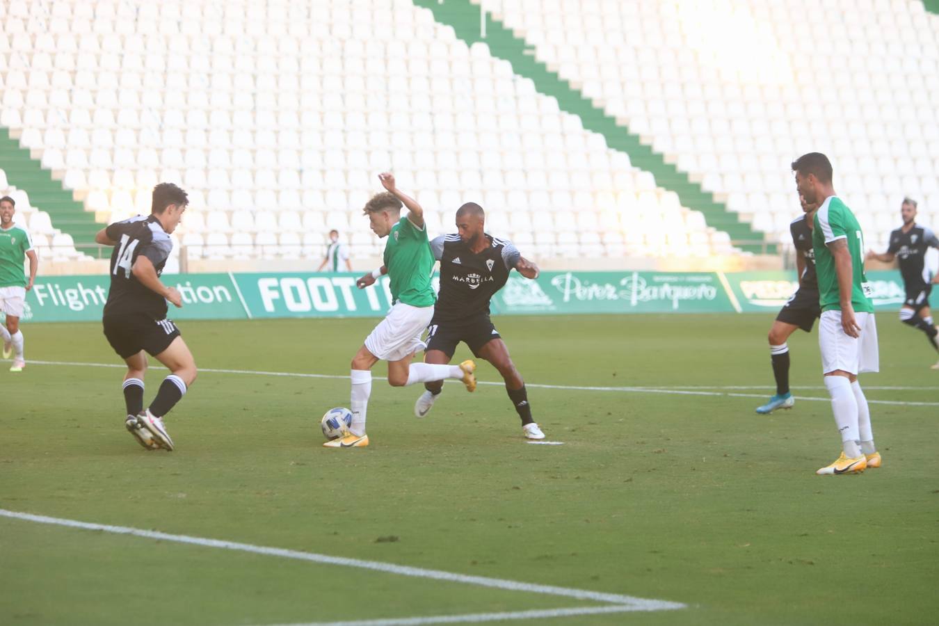 La victoria del Córdoba CF ante el Marbella, en imágenes