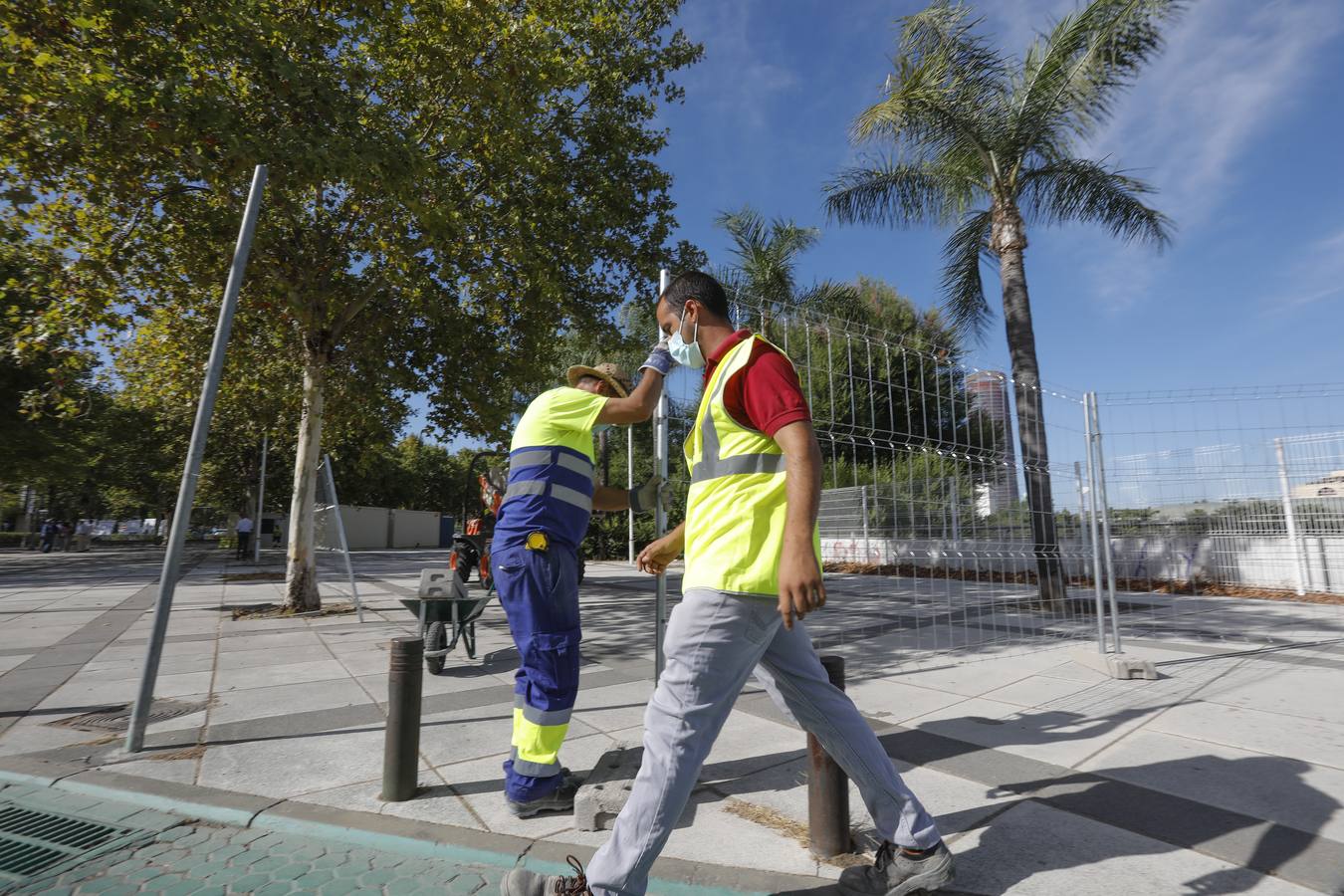 En imágenes, arrancan las obras en la calle Torneo