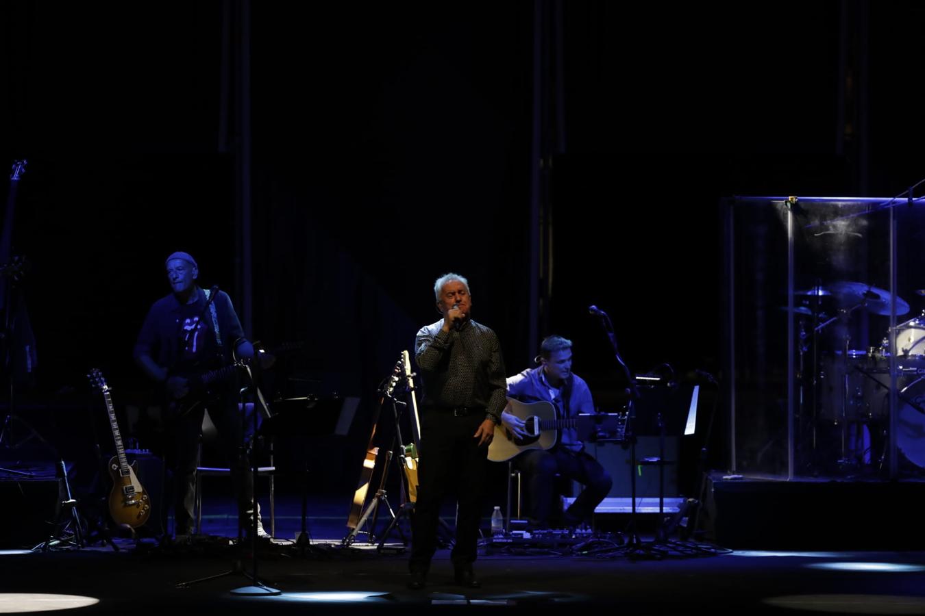 Víctor Manuel convierte al Tío Pepe Festival en una máquina del tiempo