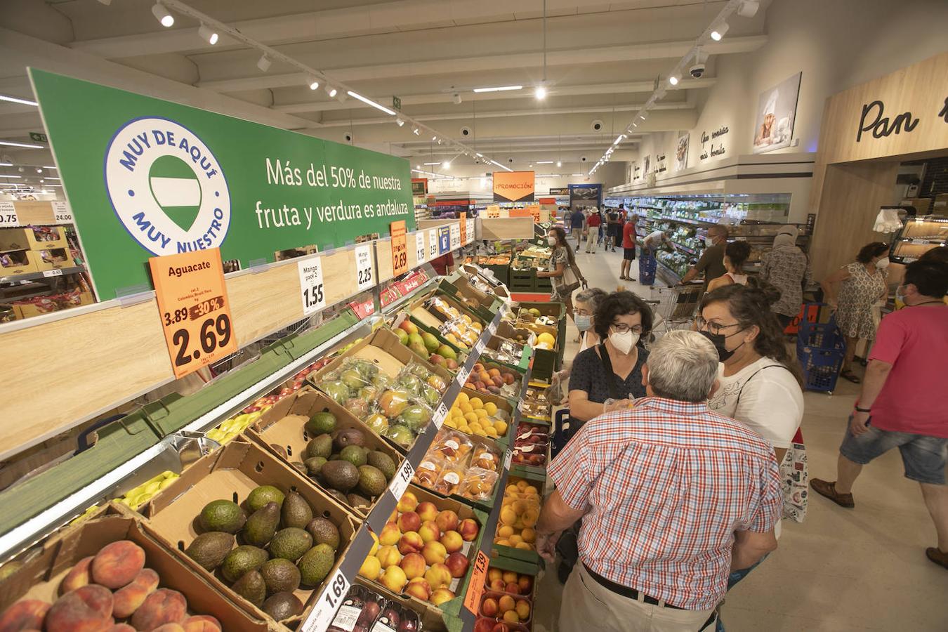 La apertura del nuevo supermercado Lidl de Córdoba, en imágenes